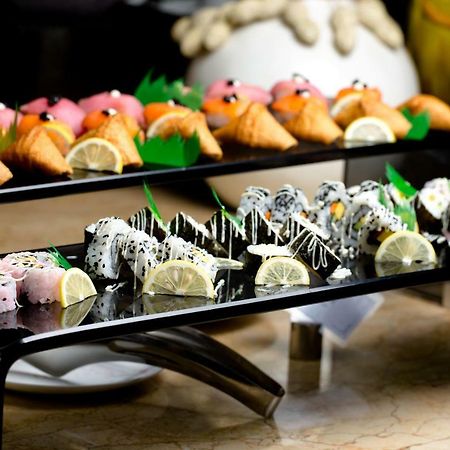 Chengdu Cynn Hotel Bagian luar foto