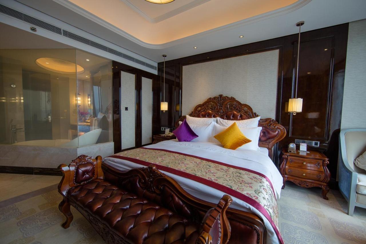 Chengdu Cynn Hotel Bagian luar foto