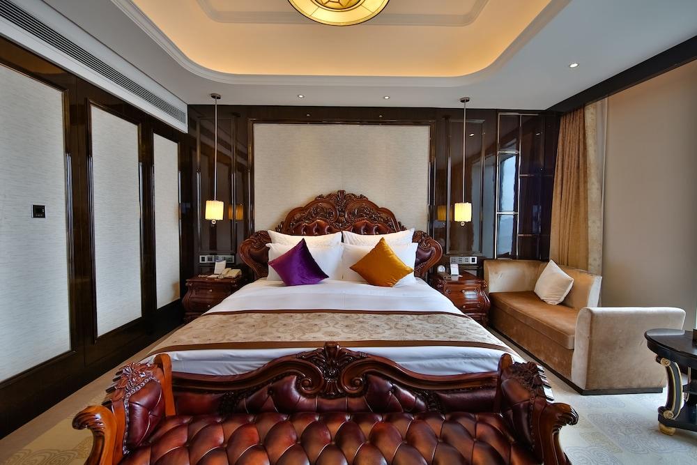 Chengdu Cynn Hotel Bagian luar foto