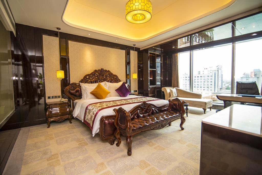 Chengdu Cynn Hotel Ruang foto