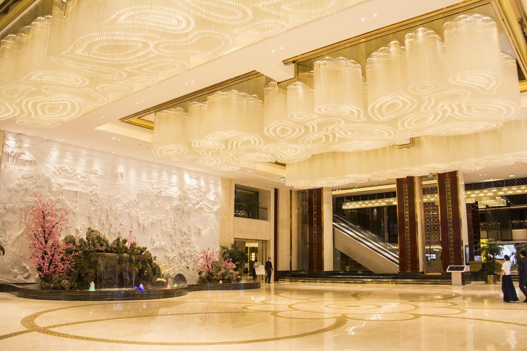 Chengdu Cynn Hotel Bagian luar foto