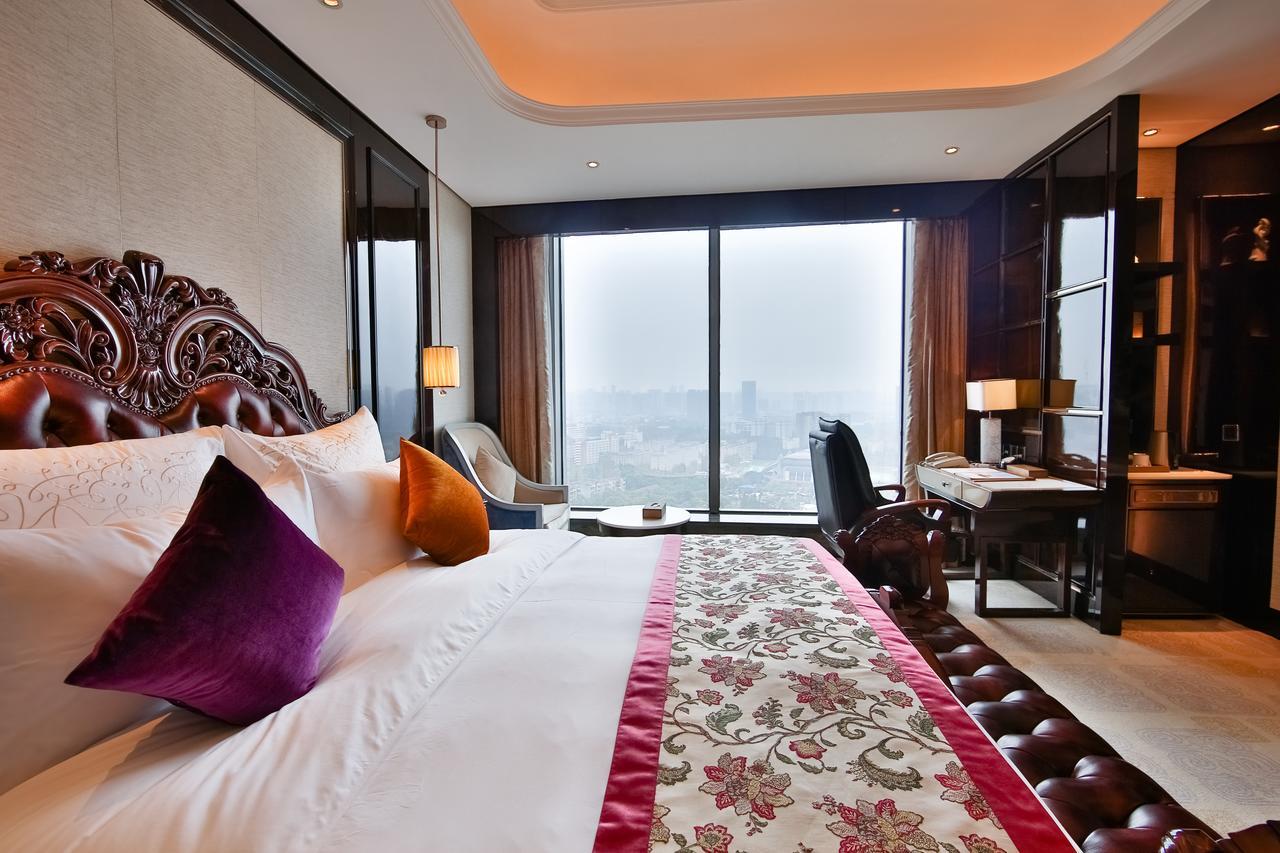 Chengdu Cynn Hotel Bagian luar foto