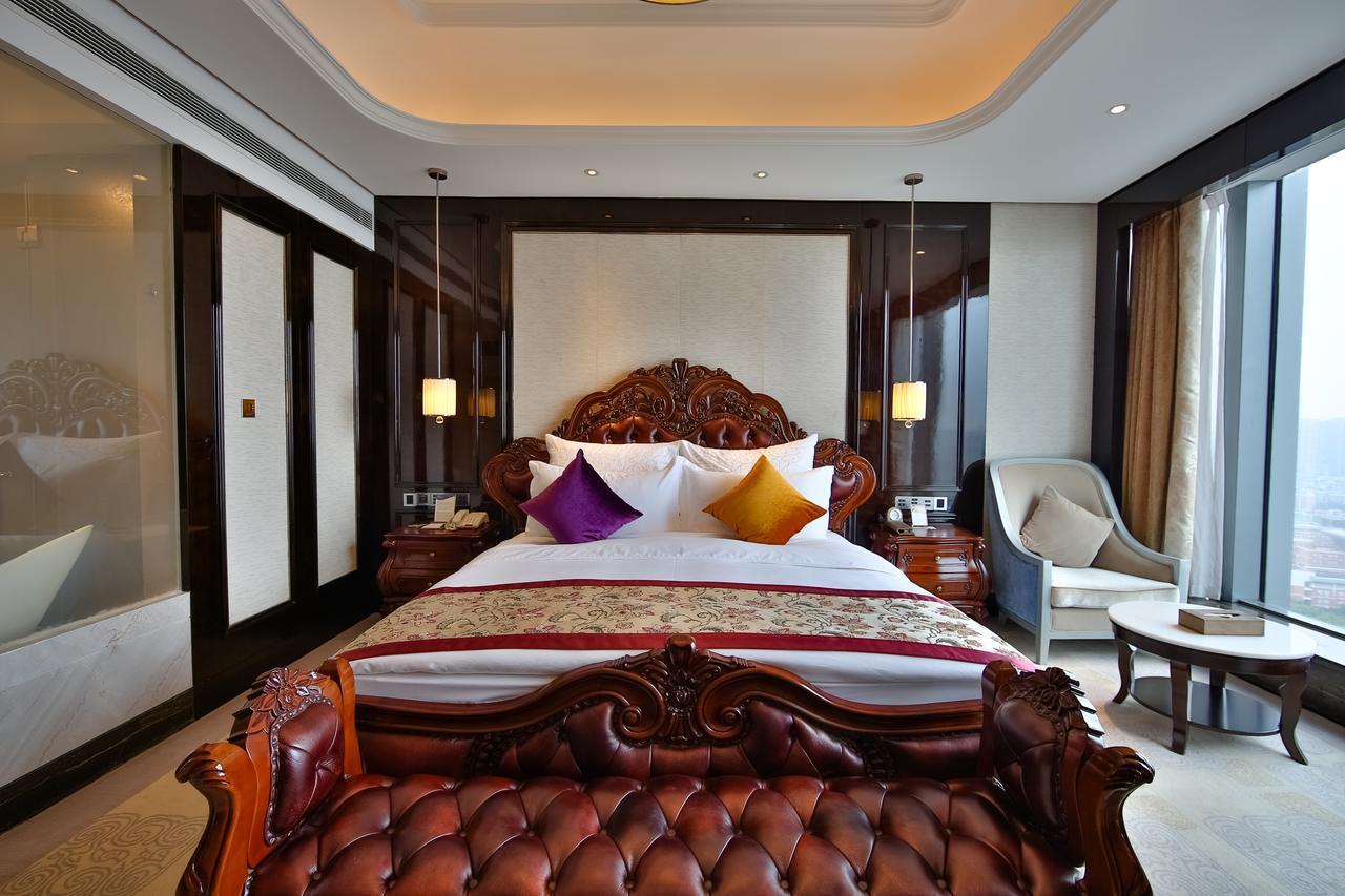 Chengdu Cynn Hotel Bagian luar foto